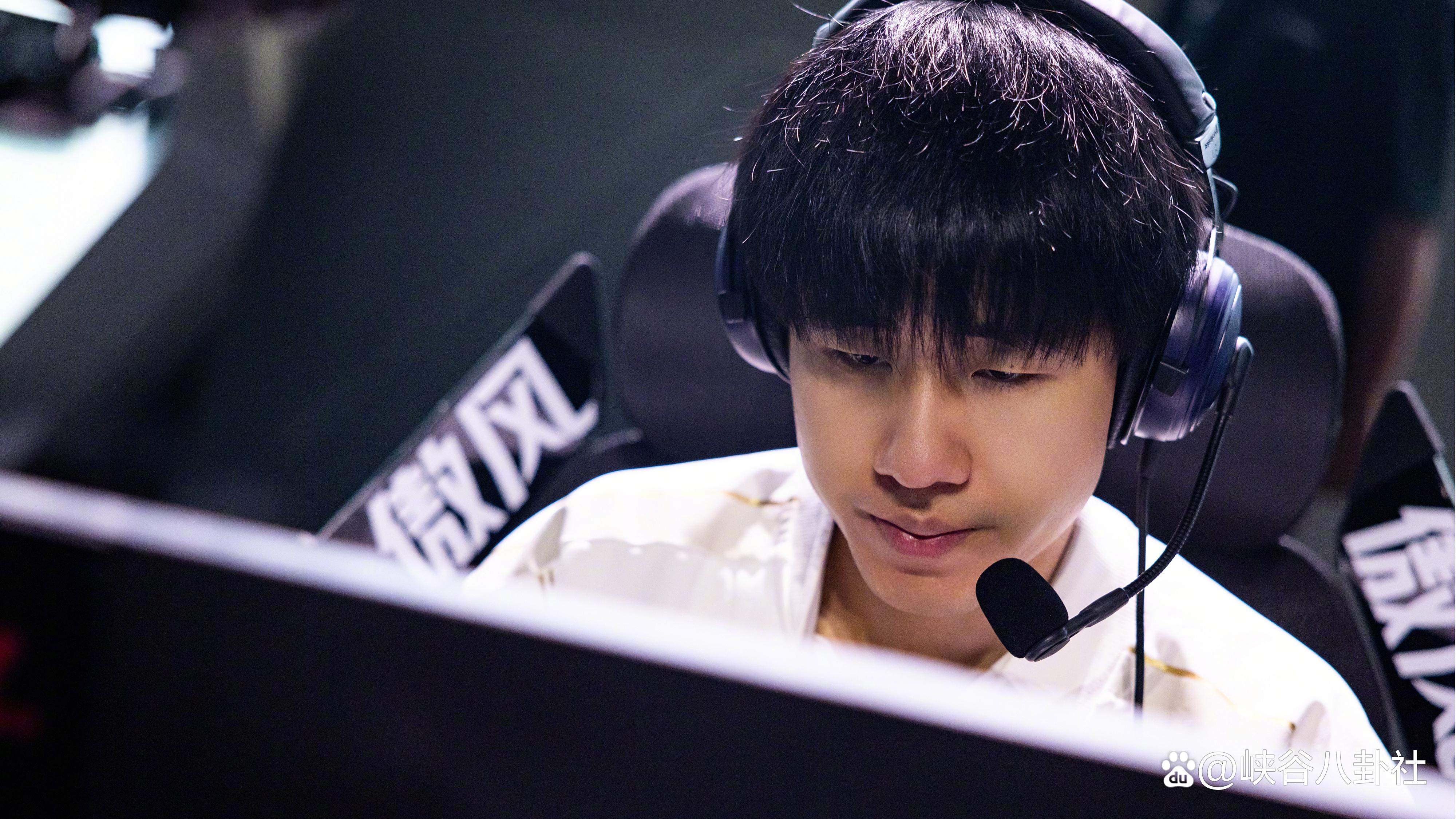 关于勇士观众热烈欢呼！，Rookie迎来二十赛季出色发挥全场沸腾不已的信息开云体育比分直播